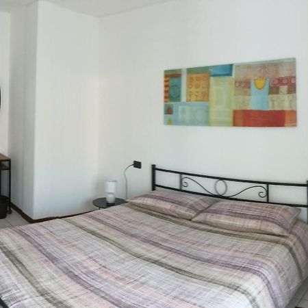 'L Sass Bed & Breakfast Borgomanero Bagian luar foto