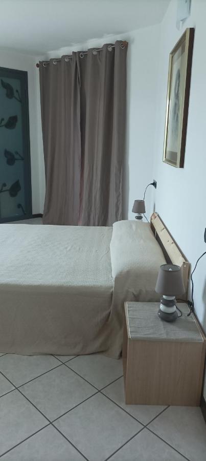 'L Sass Bed & Breakfast Borgomanero Bagian luar foto