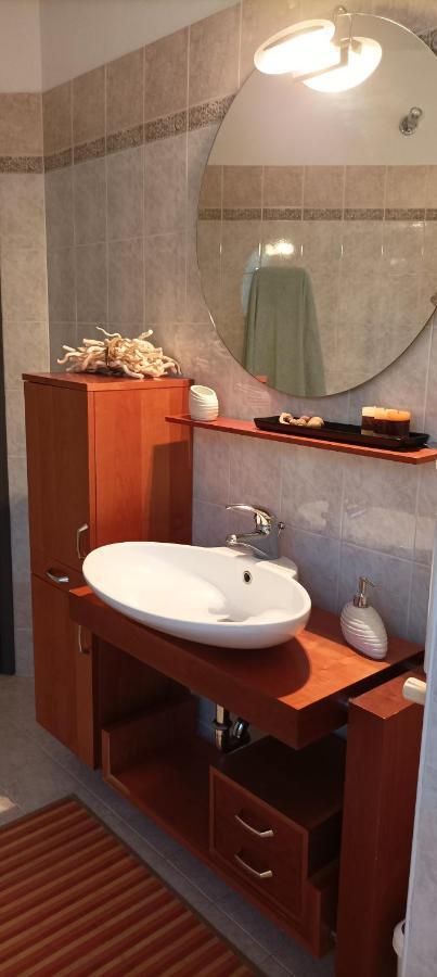'L Sass Bed & Breakfast Borgomanero Bagian luar foto