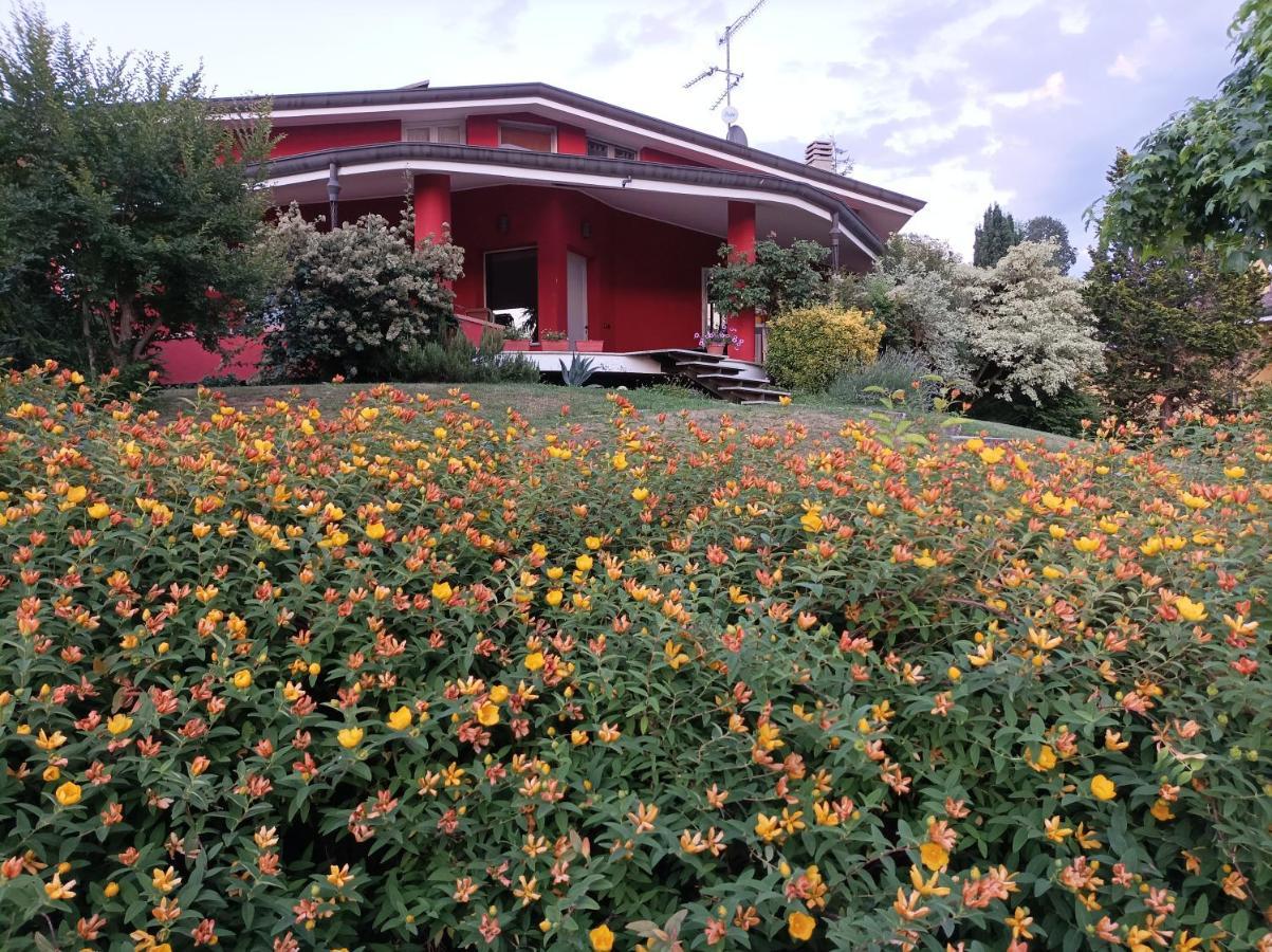 'L Sass Bed & Breakfast Borgomanero Bagian luar foto