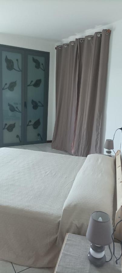 'L Sass Bed & Breakfast Borgomanero Bagian luar foto