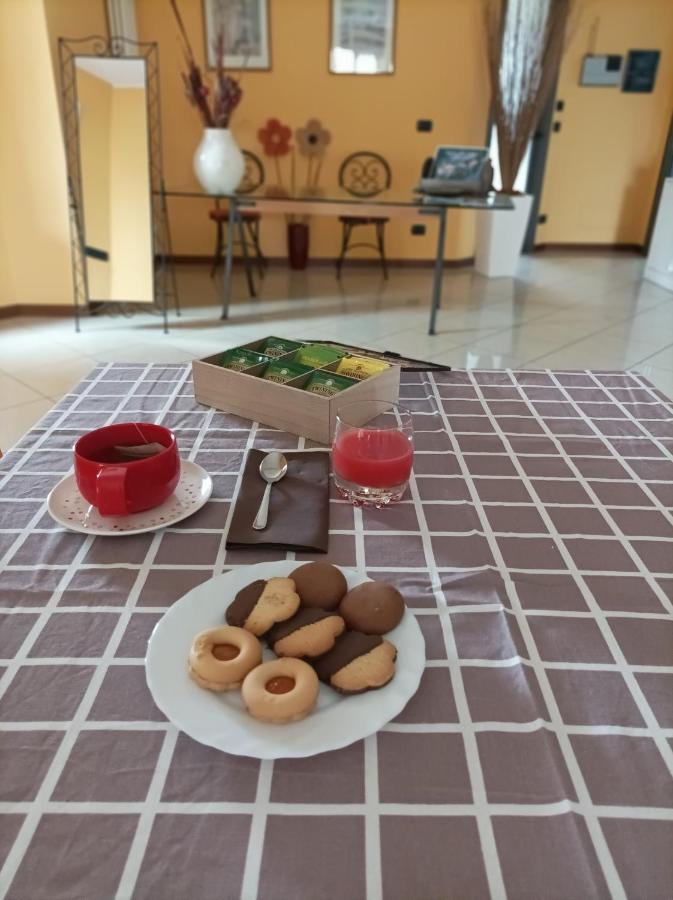 'L Sass Bed & Breakfast Borgomanero Bagian luar foto