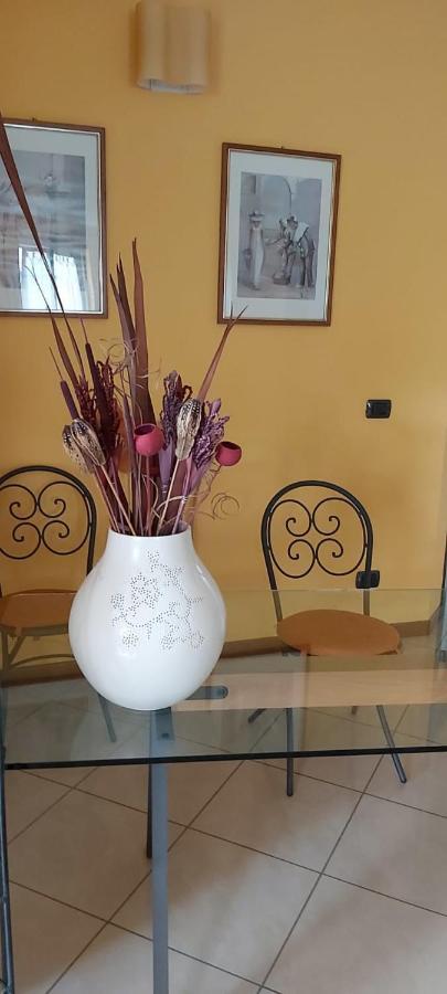'L Sass Bed & Breakfast Borgomanero Bagian luar foto